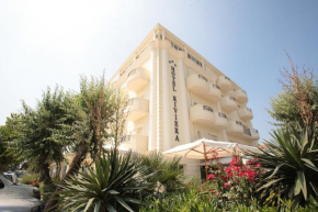 Отель Hotel Riviera  Милано Мариттима